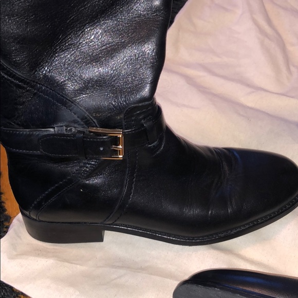 Tory Burch boots in SUPER good condition! - Picture 2 of 5